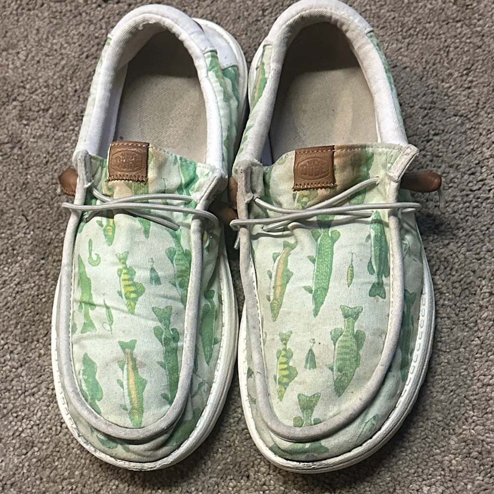 Wally Fish Lure Mens Slip On Loafers Casual Canvas Fishing Print White Size 10